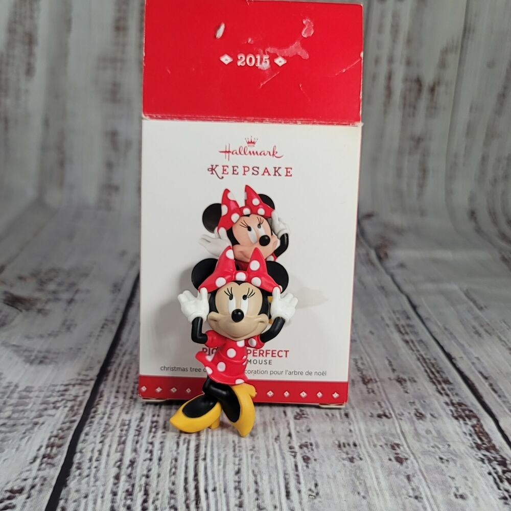 Hallmark Keepsake 2015 Ornament Disney Picture Perfect Minnie Mouse New